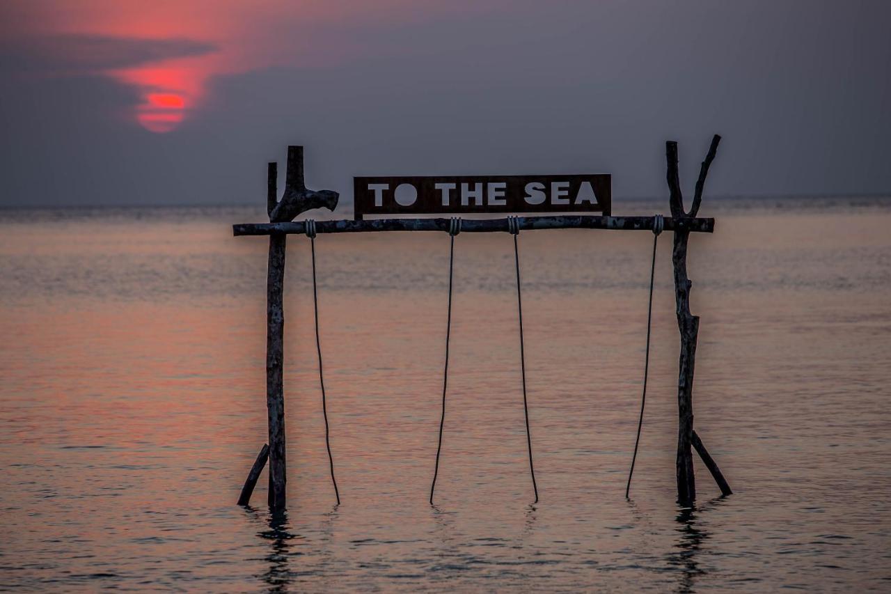 To The Sea The Resort Koh Kood Ko Kut Bagian luar foto